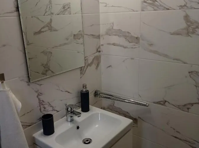 Veronika 3* ヘーヴィーズ